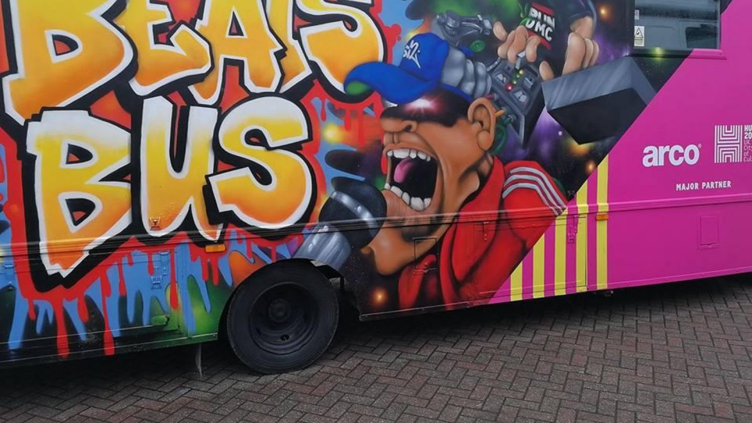 The brilliant bus transformed into a state-of-the-art music studio